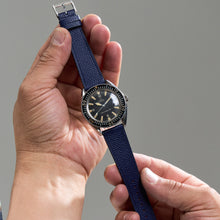 Load image into Gallery viewer, NAVY GRAINED CALF STANDARD STRAP