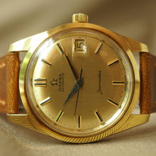 Load image into Gallery viewer, 1962 OMEGA SEAMASTER 18K YELLOW GOLD WATCH MINT
