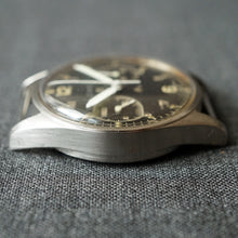 Load image into Gallery viewer, 1974 CWC UK ROYAL AIRFORCE PILOT'S ISSUED MILITARY CHRONOGRAPH WATCH