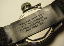 Load image into Gallery viewer, ELGIN U.S.MILITARY NAVY UDT DIVER'S CANTEEN WATCH MINT 1950 KOREAN WAR