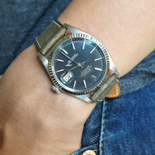 Load image into Gallery viewer, ASH GREEN DISTRESSED CALF STANDARD STRAP