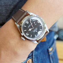 Load image into Gallery viewer, DARK TAUPE NOVONAPPA SMOOTH CALF STANDARD STRAP