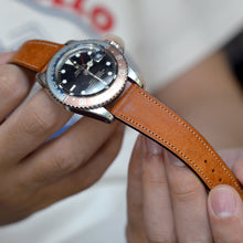 Load image into Gallery viewer, GOLD TAN DISTRESSED CALF STANDARD STRAP