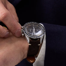 Load image into Gallery viewer, ESPRESSO SUEDE THE MUSEUM STRAP