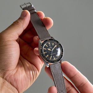 GRAY TAUPE GRAINED STANDARD STRAP