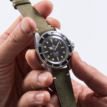 Load image into Gallery viewer, FATIGUE GREEN SUEDE THE MUSEUM STRAP