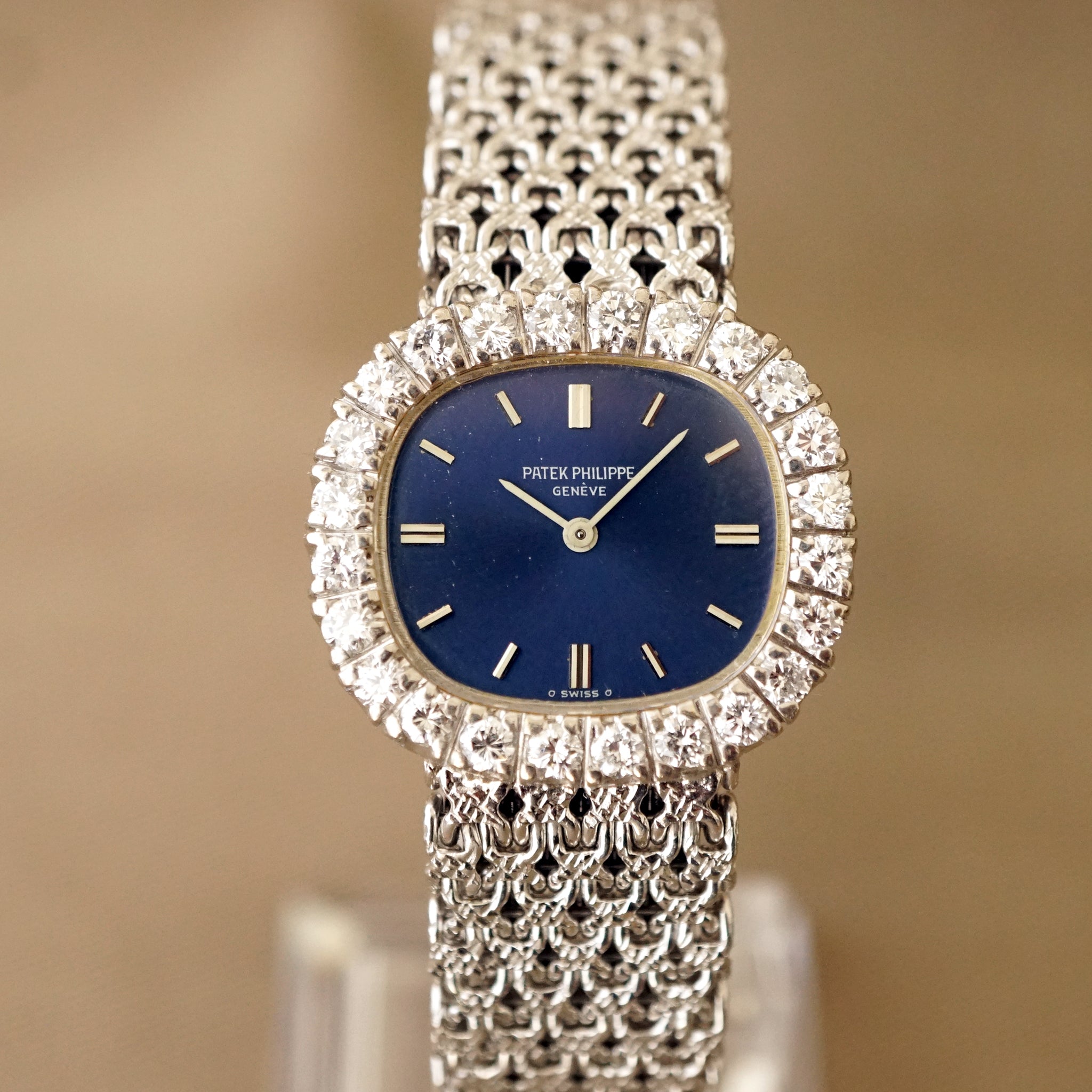 1970s PATEK PHILIPPE GOLDEN ELLIPSE 4187/1 LADIES FACTORY DIAMOND