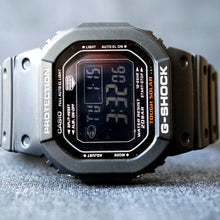 Load image into Gallery viewer, 2009 VINTAGE CASIO G-SHOCK G-5600RB-1JF MINT