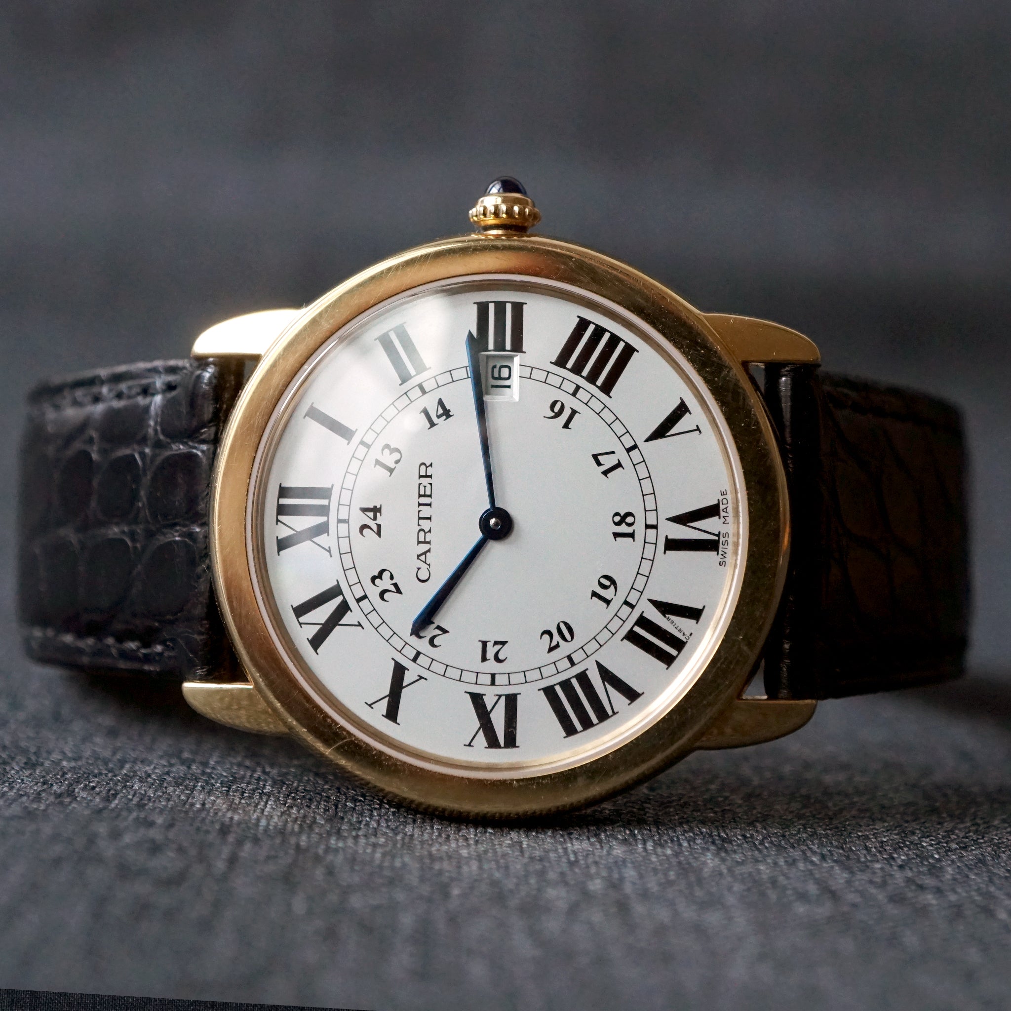 Cartier ronde best sale solo 36mm gold