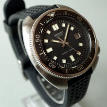 Load image into Gallery viewer, 2019 SEIKO ICONIC 6105 HOMAGE DIVERS 200M SBDX031 LIMITED EDITION CAPT.WILLARD