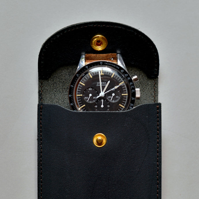 ENGLAND BRIDLE LEATHER SINGLE WATCH POUCH - BLACK